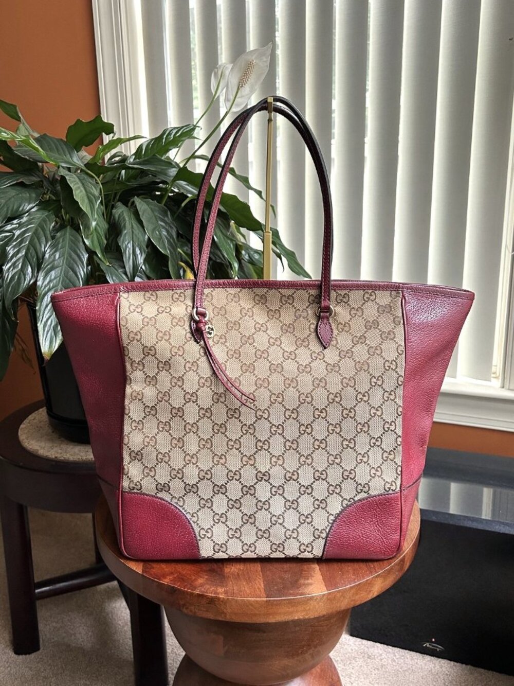 GUCCI GG Monogram and Calfskin Bree Tote Bag, Burgundy